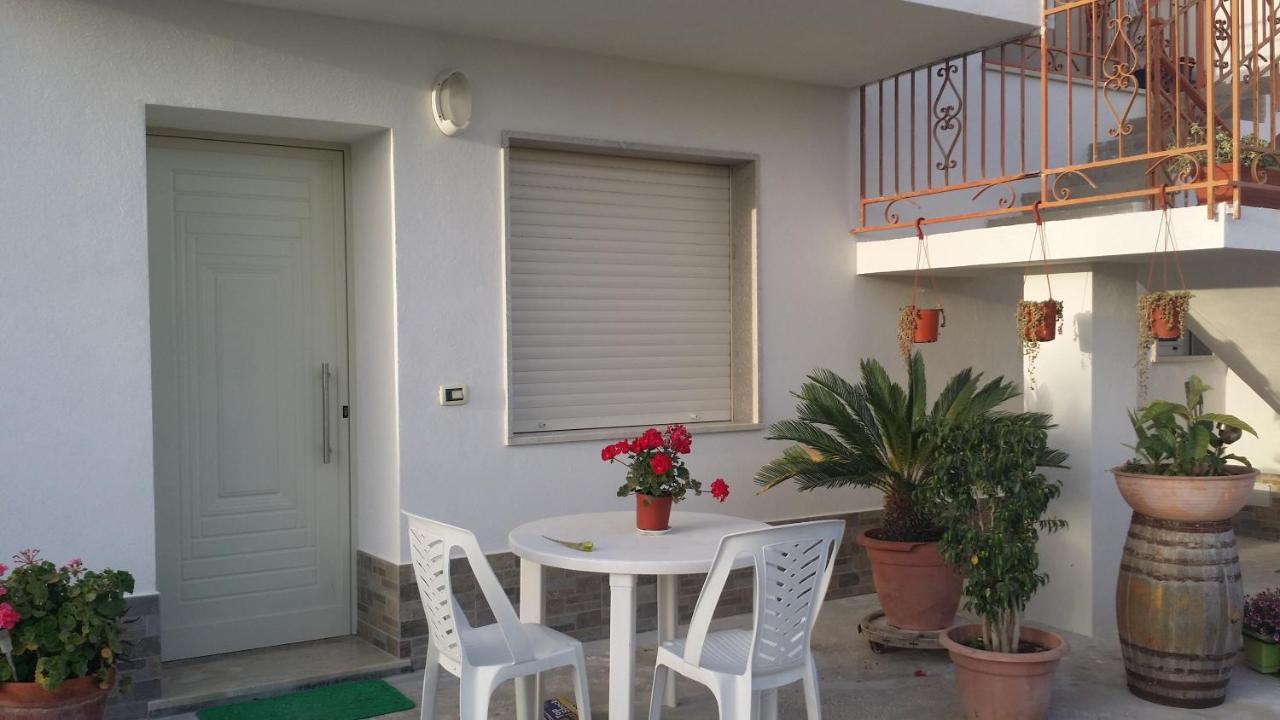 شقة Sole E Fiori Di Sicilia فالديريتْشّي المظهر الخارجي الصورة
